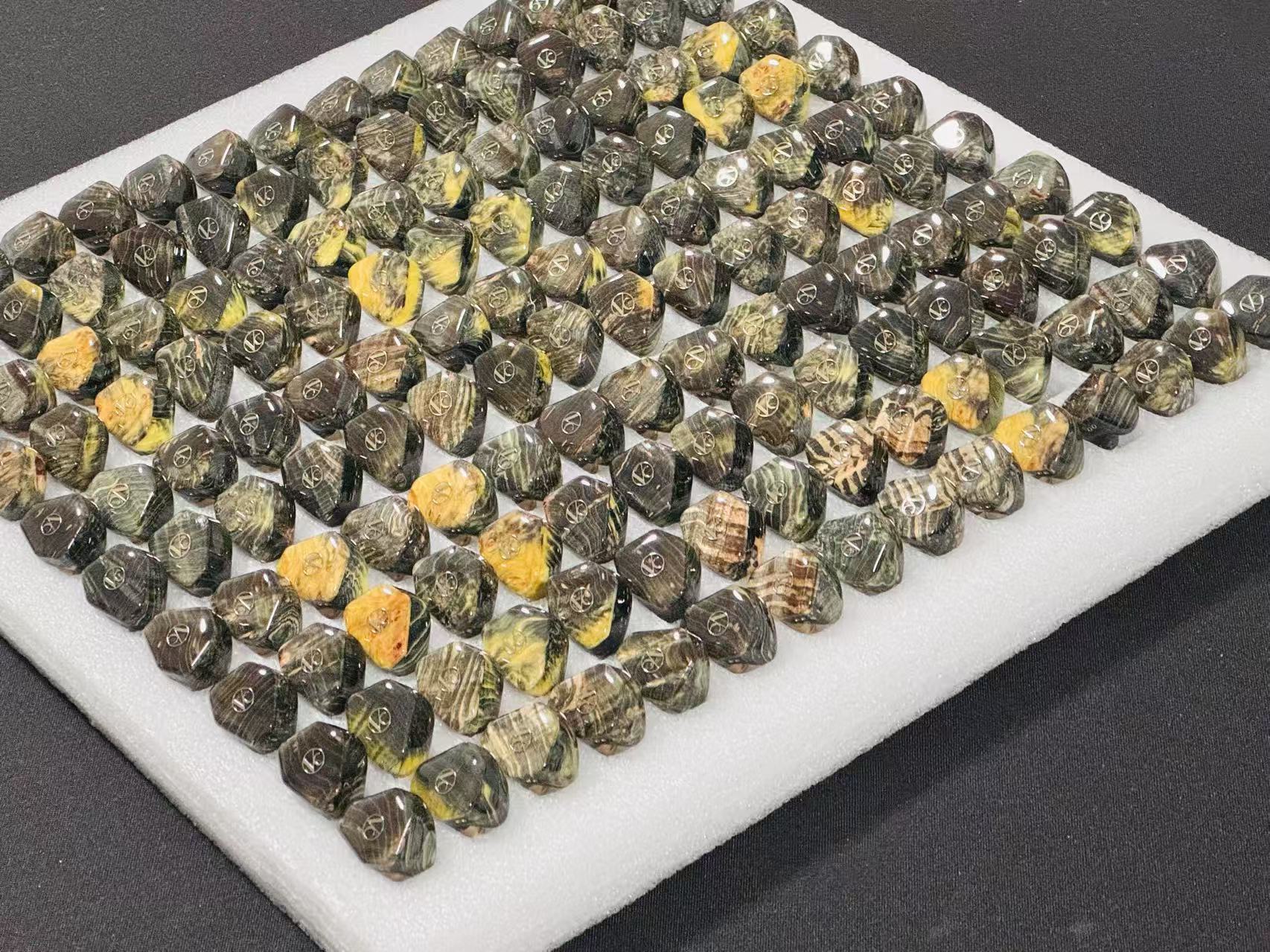 DARUMA AUDIO 木魂　ダルマオーディオ　こだま　ウッドシェル スタビライズドウッド製イヤホン『木魂』｜ダルマオーディオ公式